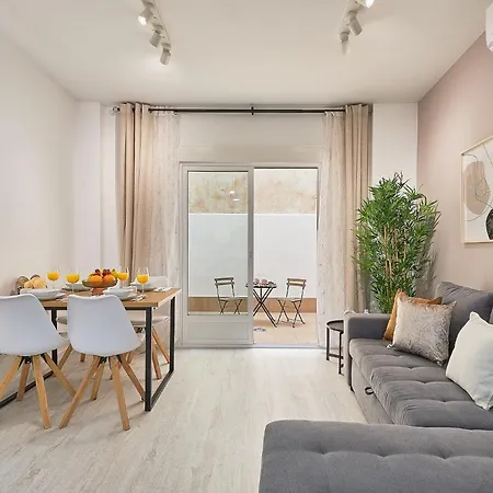 Mareva Apartment